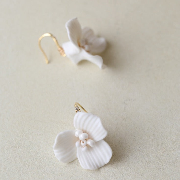Delicate White Flower Bridal Earrings