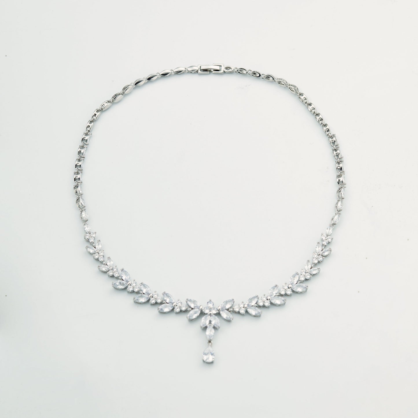 Silver Bridal Jewelley Set Wedding Earring Necklace Bracelet.