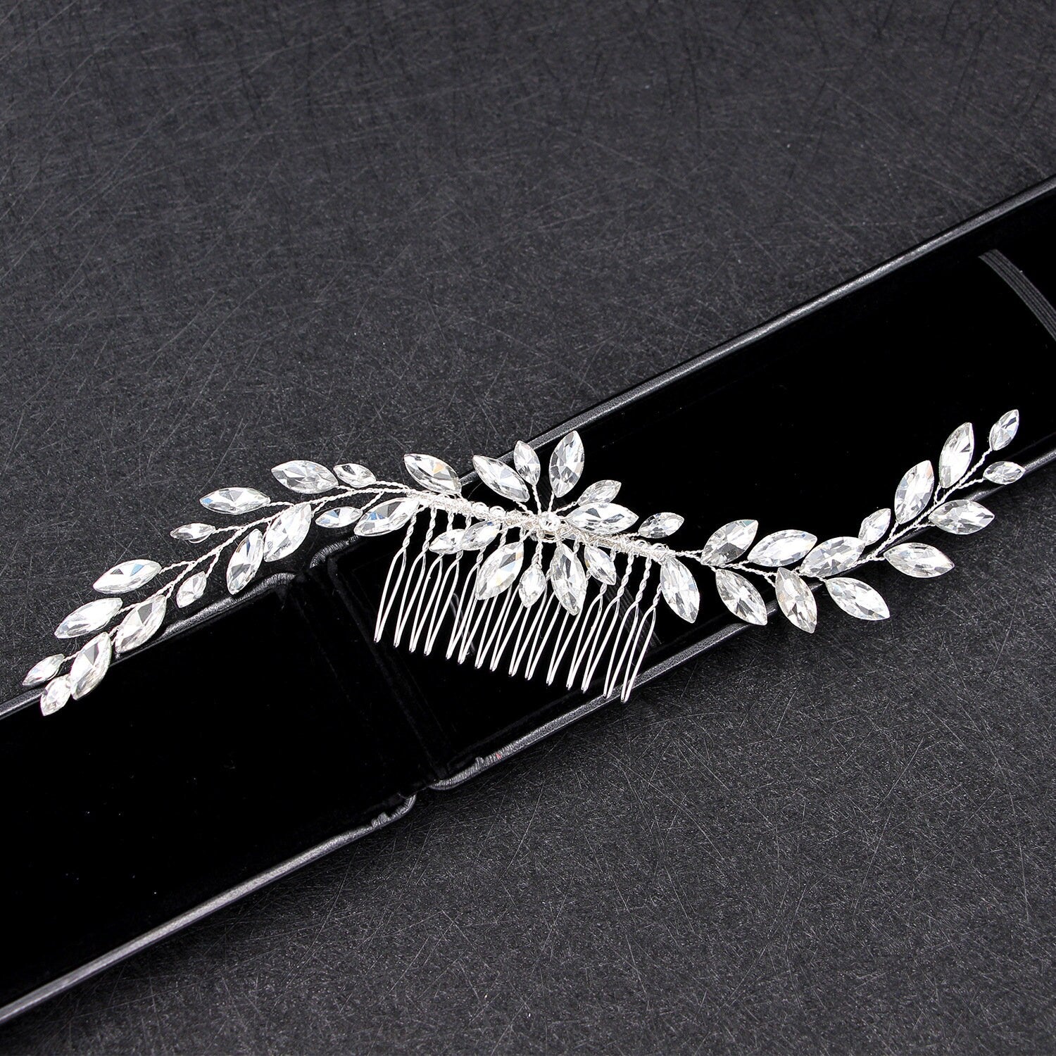 Rhinestone Bridal Hair Comb.
