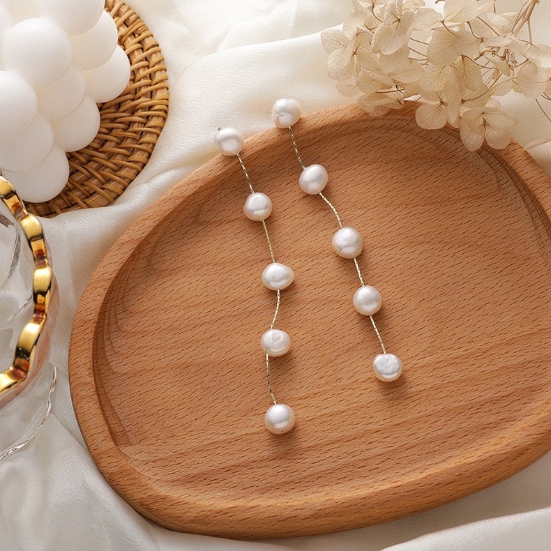 Freshwater Pearl Drop Threader Earrings.