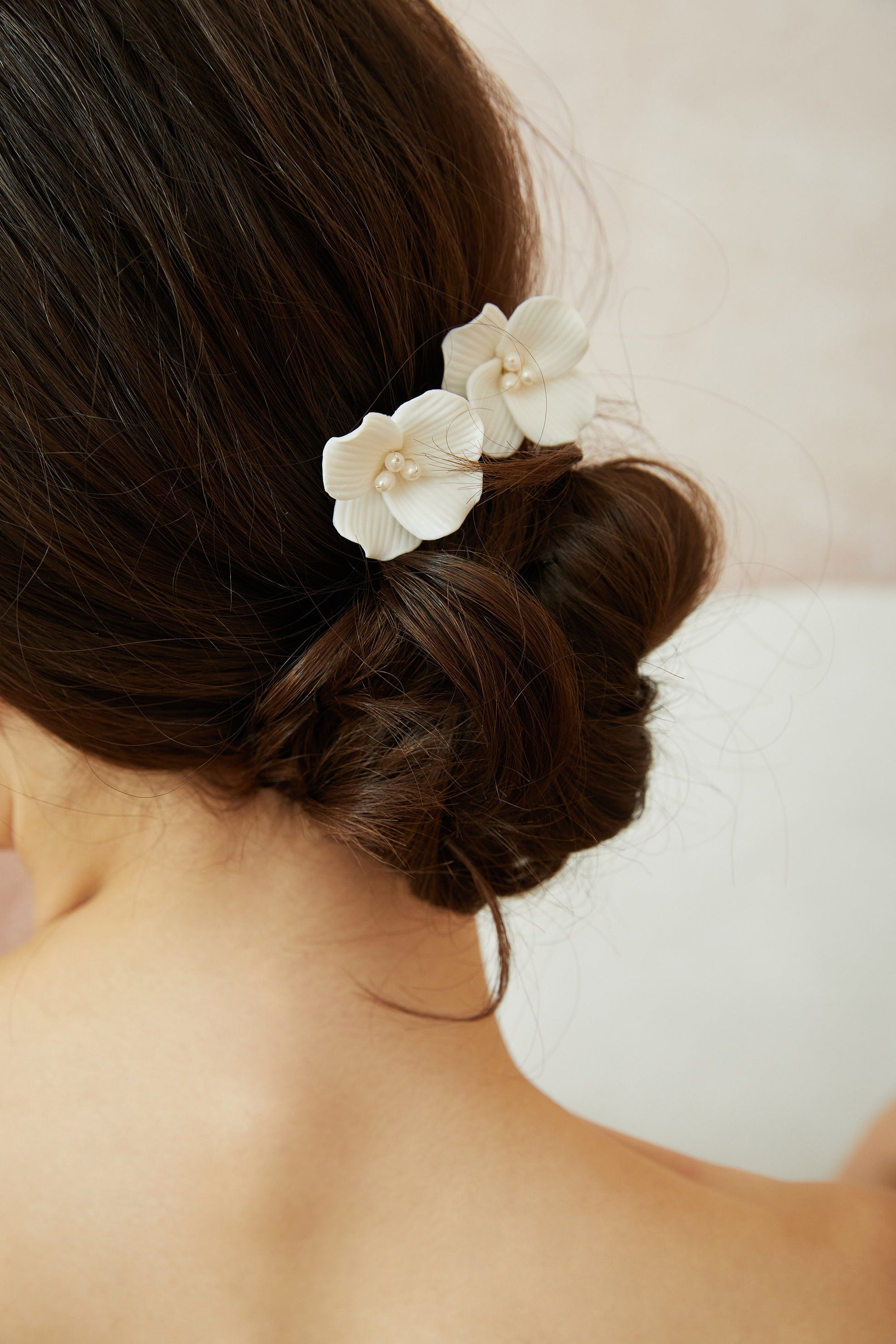 White Porcelain Flower Wedding Hair Pins.