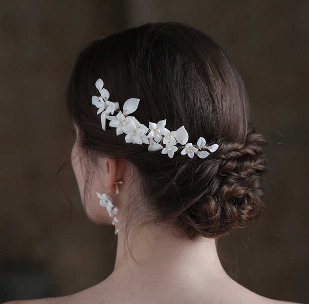Brauthaarkamm aus weißem Porzellan mit Blumenmuster