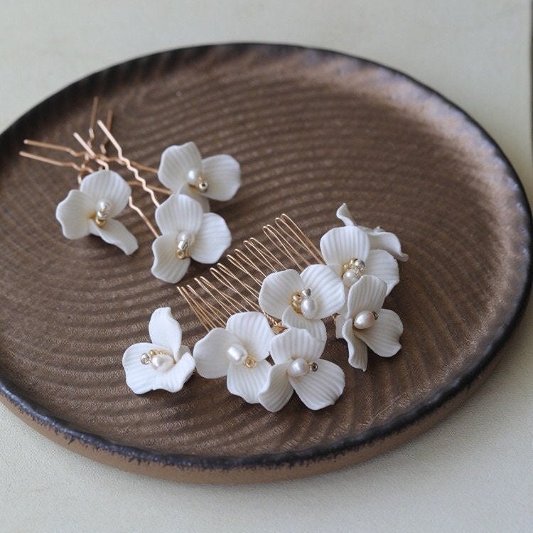 Porcelain Flowers and Pearl Wedding Hair Comb and Hairpins Set