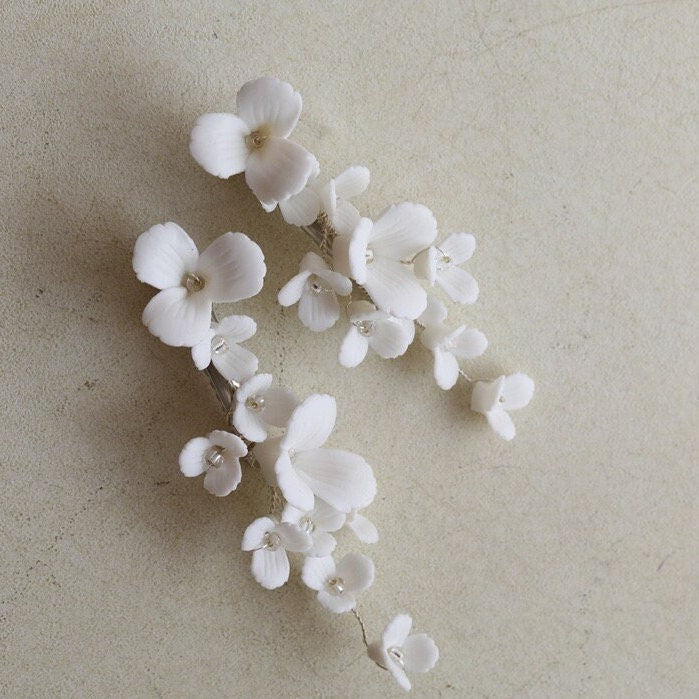 LILLIAN丨Zarte Blumen-Haarnadel aus weißem Porzellan