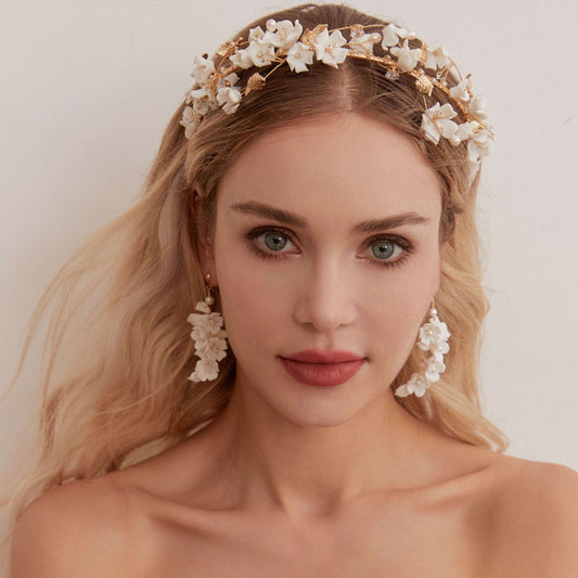 How to Choose Bridal Hair Accessories for Your Wedding Style