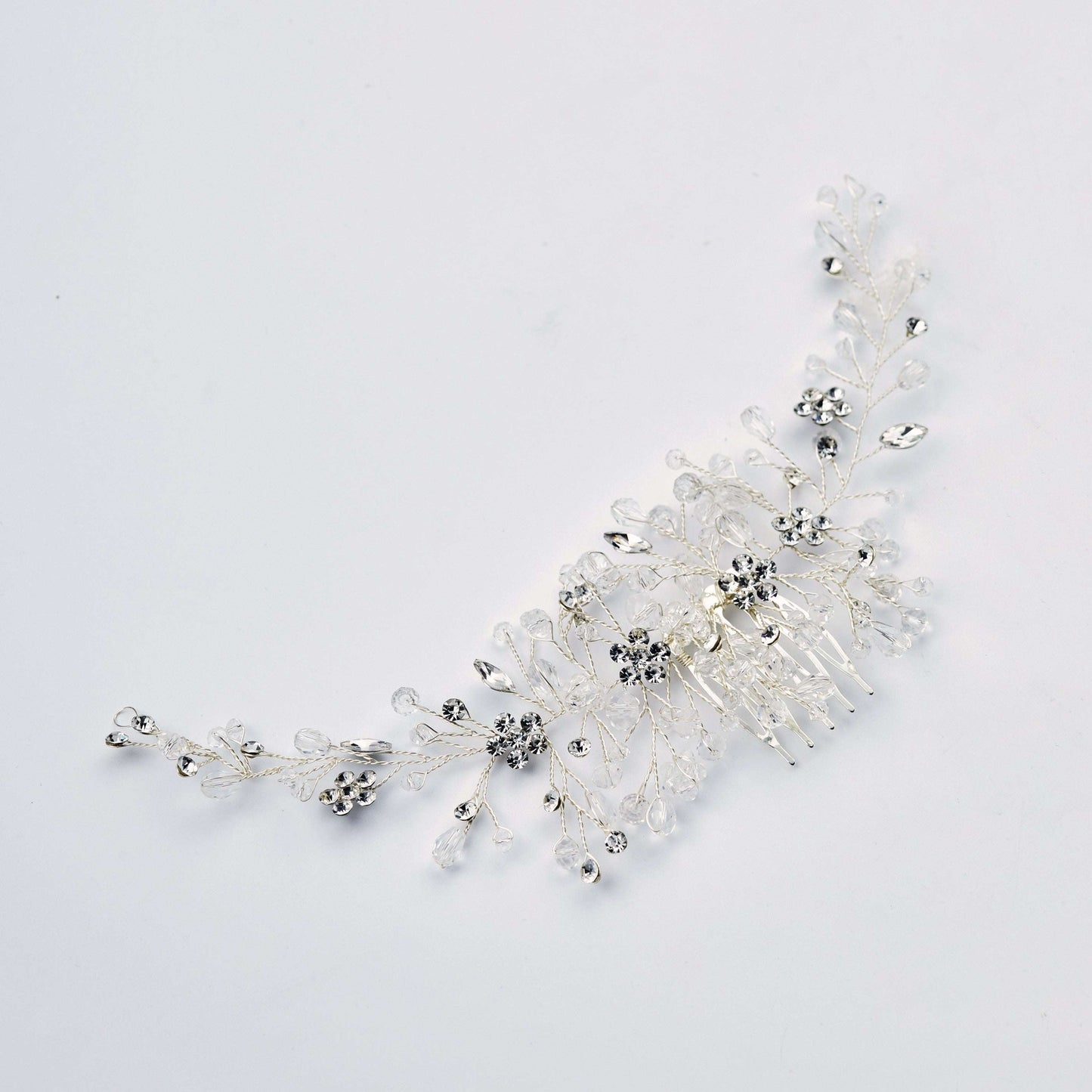 Silver-plated wedding hair comb with sparkling crystal details