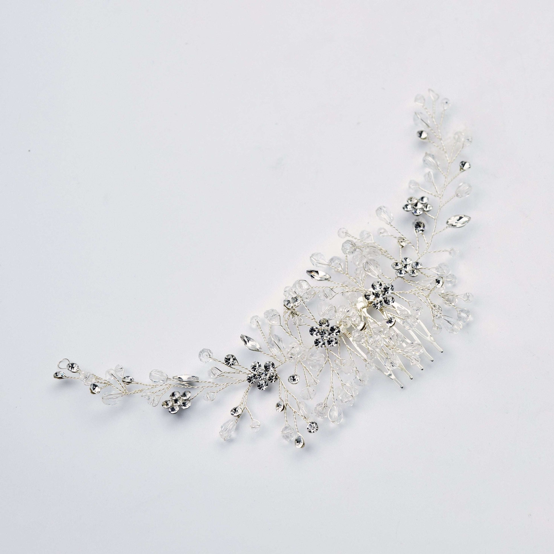 Silver-plated wedding hair comb with sparkling crystal details