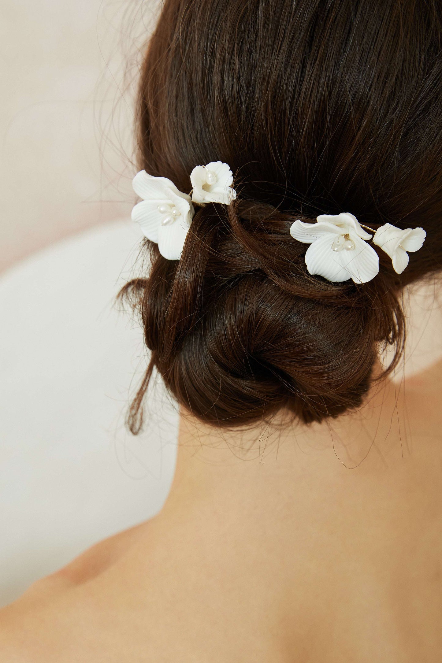 White Porcelain Flower Wedding Hair Pins.