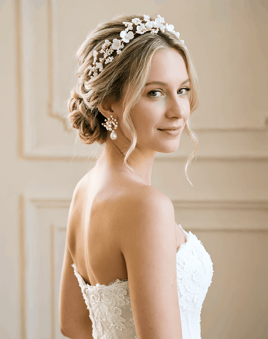 Handmade ceramic flower bridal hair vine, white pearl beaded headpiece, Korean style wedding hair accessories, perfect for wedding dresses and evening gowns, delicate artisan hair jewelry, ideal for gifts or personal use