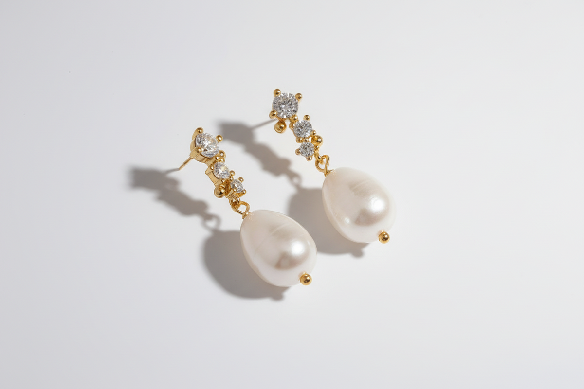 Dainty pearl drop earrings side view - lightweight 10g wedding jewelry