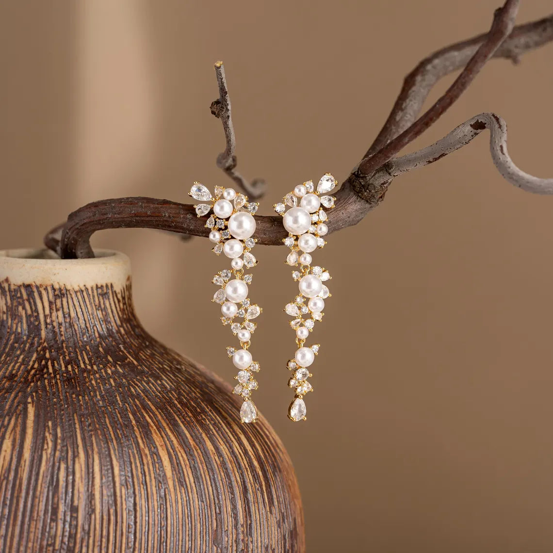 Ninianna |Exquisite Pearl and Crystal Drop Earrings