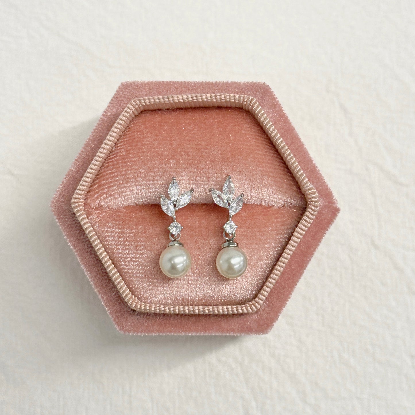 ANGELINA丨Bridal Crystal Earrings with Pearl Drop