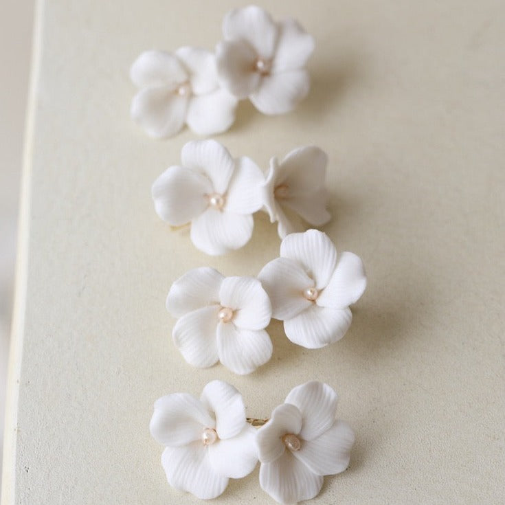 Ella | Haarspange mit Blumen aus weißem Porzellan