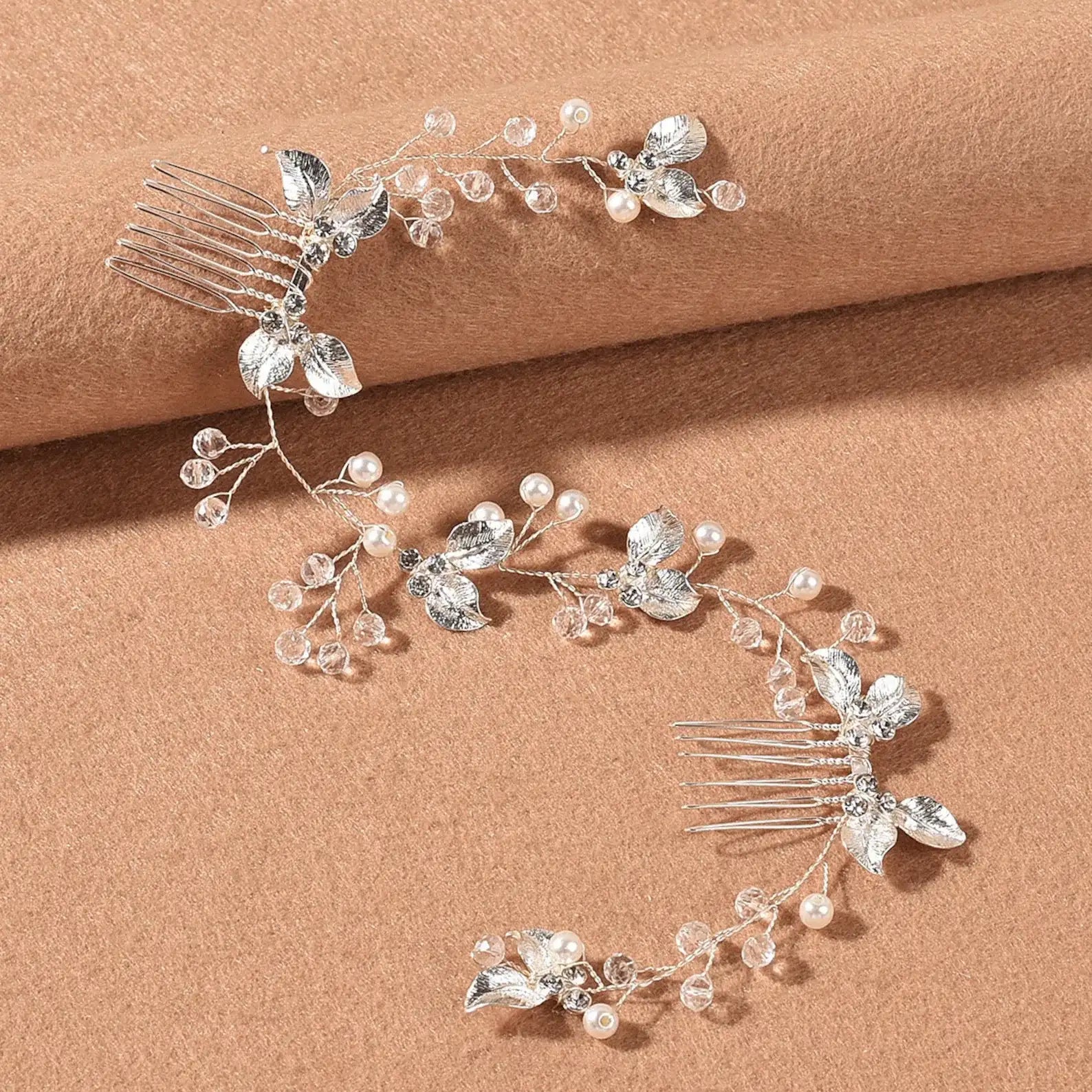 Silver wedding hair comb with two combs and a flexible vine design