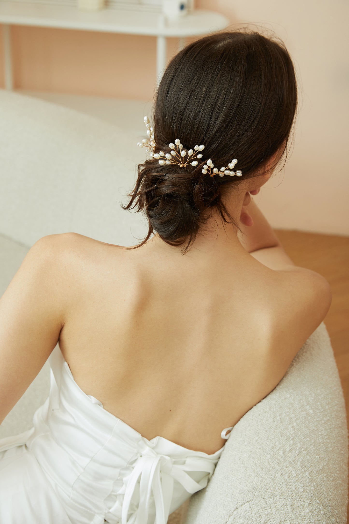 Delicate Pearl Bridal Hair Pin.