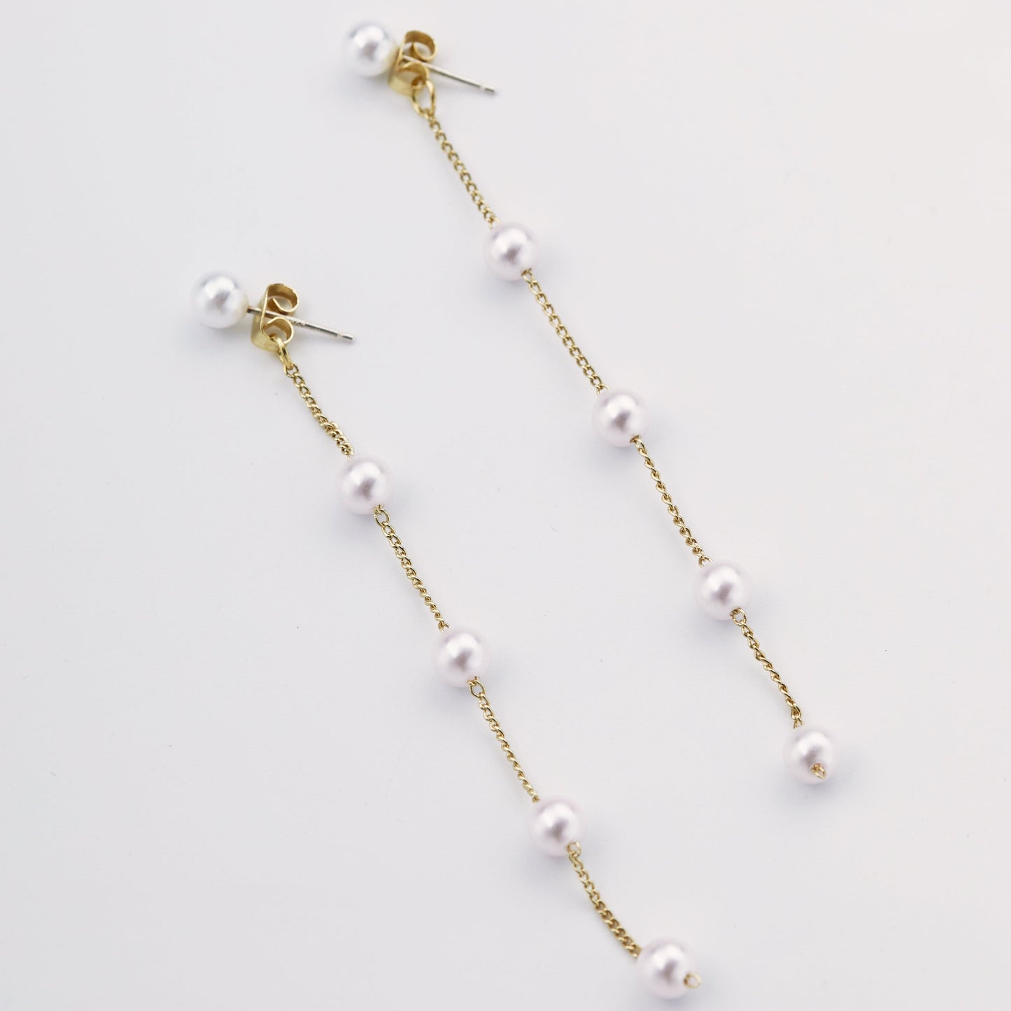 Freshwater Pearl Drop Threader Earrings.