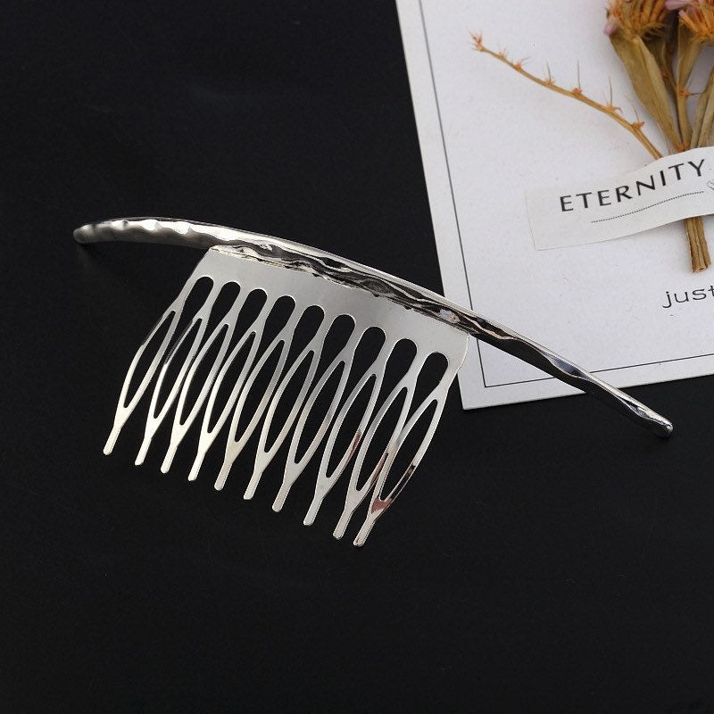 Minimalist Gold/Silver Crescent Hair Comb, Bridal Hair Comb, Wedding Hair Comb, Hair Accessories for Women, Antique Metal Hair Clip