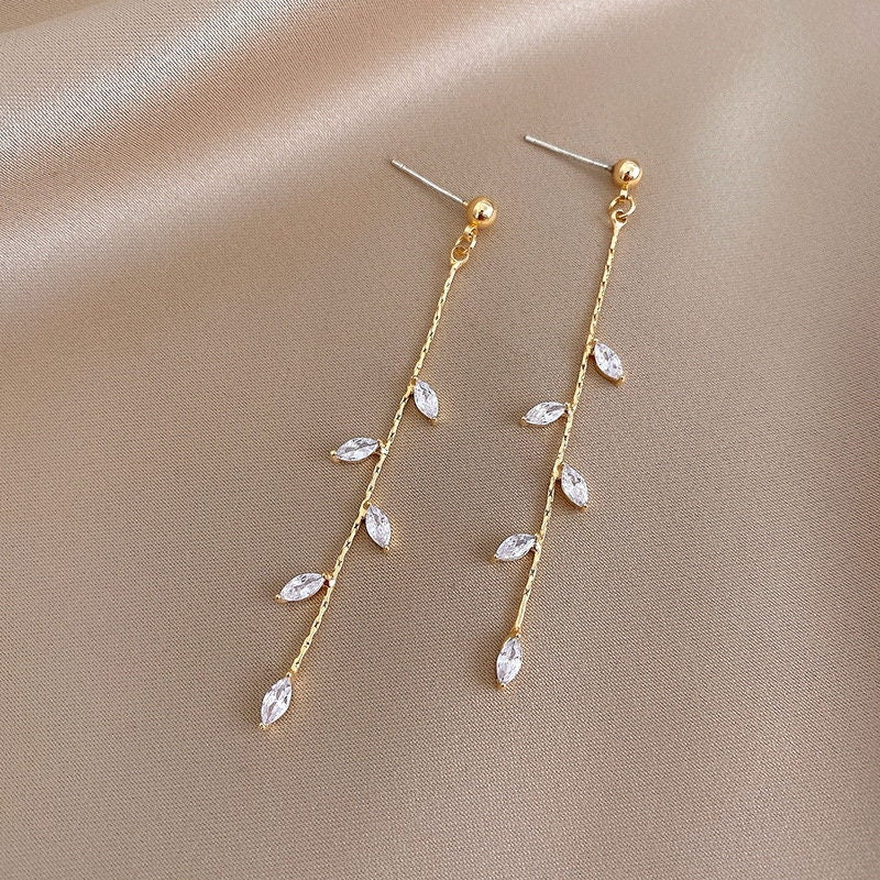 Simple long deals drop earrings